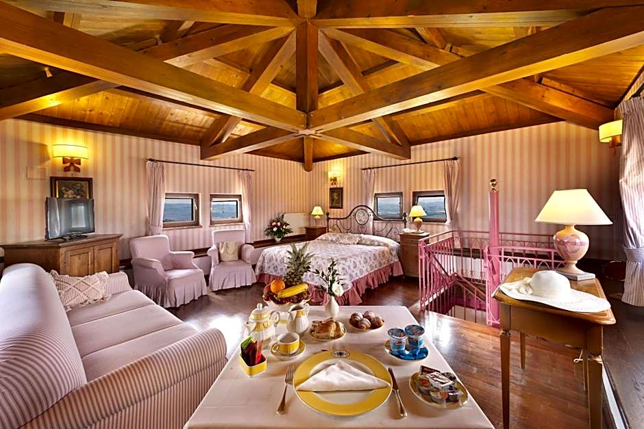 Photo 1 of 7 of Suite