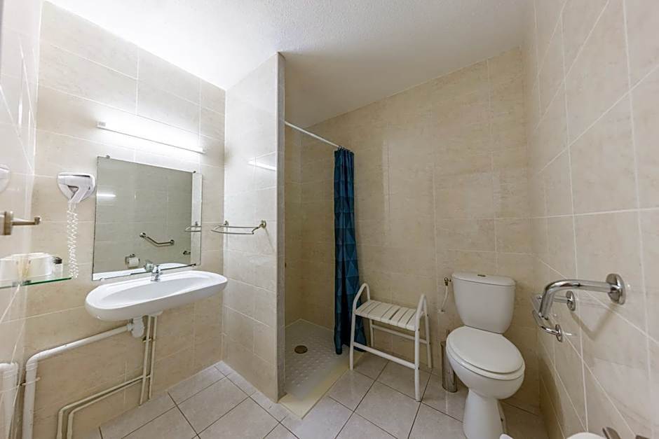 Brit Hotel Confort Hélios Agde
