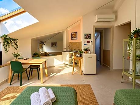 Stella House B&B + Free park