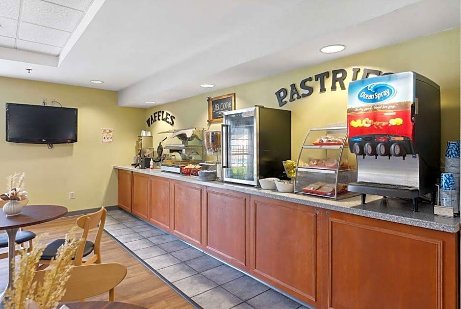 Ramada by Wyndham Saco/Old Orchard Beach Area