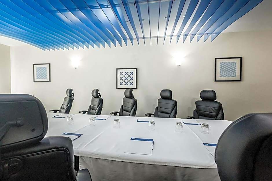 Holiday Inn Express & Suites-Regina-South By IHG