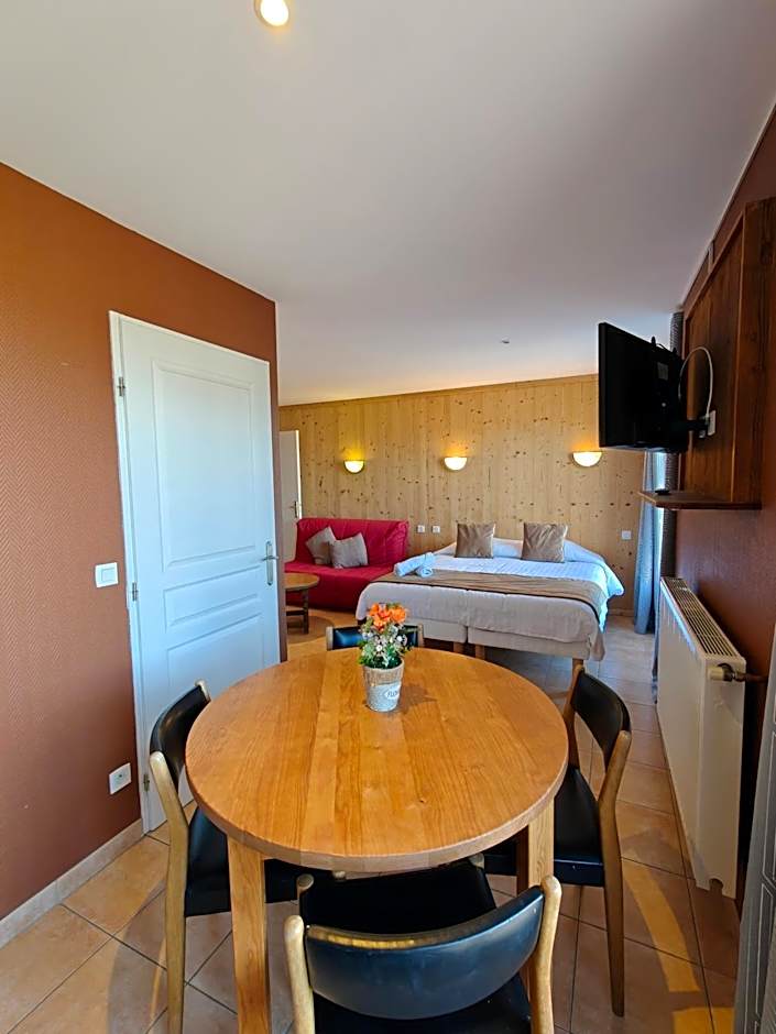 Le Catalan - Hôtel et appartements