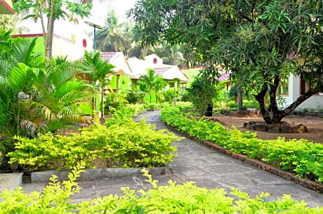 Staymaker Sunnys Serenity Resort
