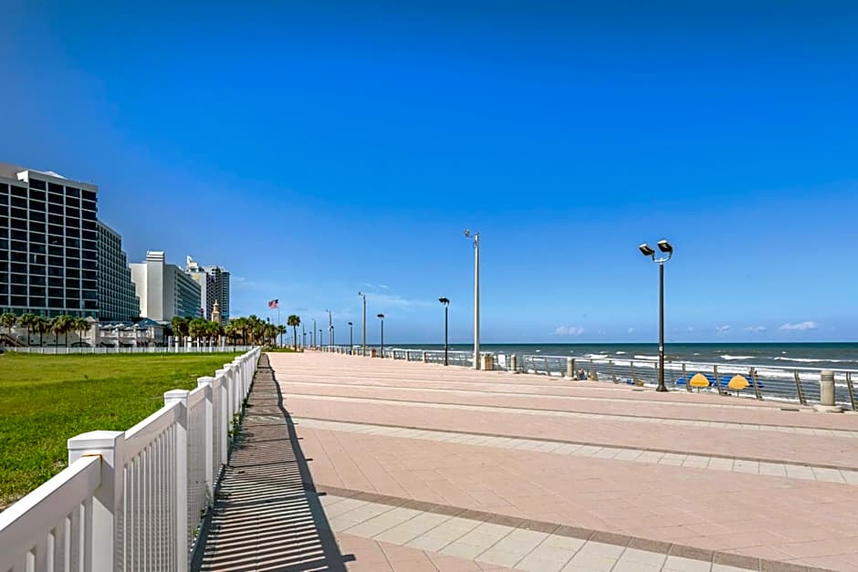 Comfort Inn & Suites Daytona Beach Oceanfront