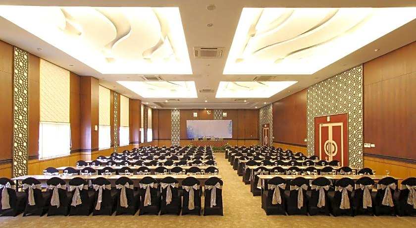 Lorin Syariah Solo Hotel