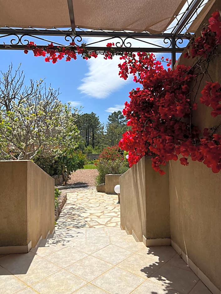 Hôtel les jardins de Sta Giulia avec piscine