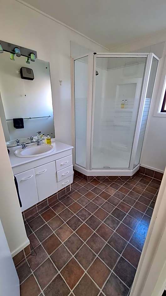 ASURE 755 Regal Court Motel