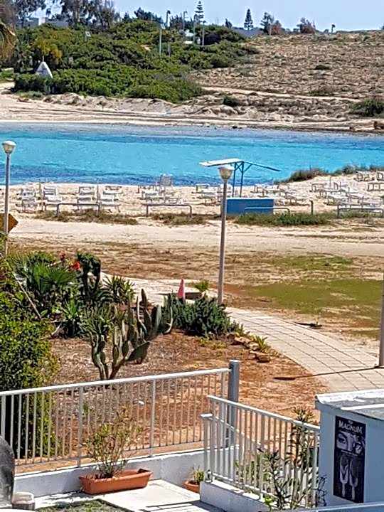 Christopher's Sandy Beach Suites