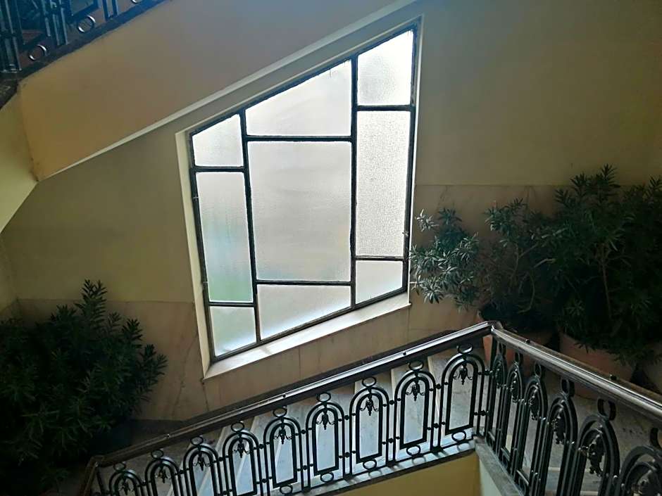 Bauhaus Astoria Hostel