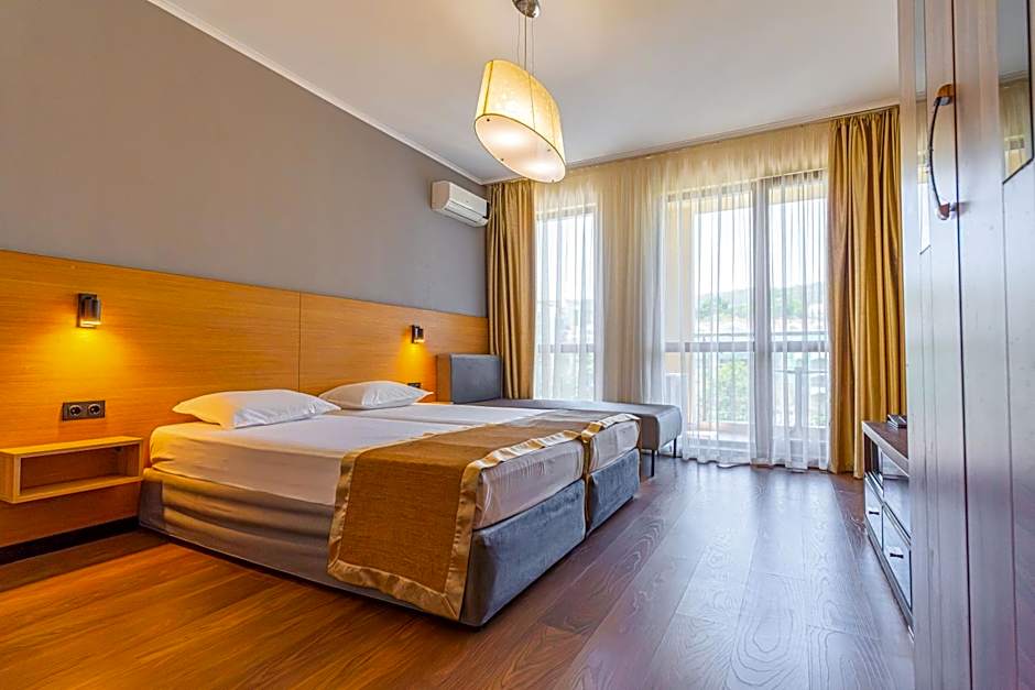 Apart Hotel Golden Line