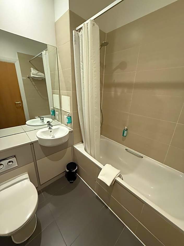 Best Western Balgeddie House Hotel