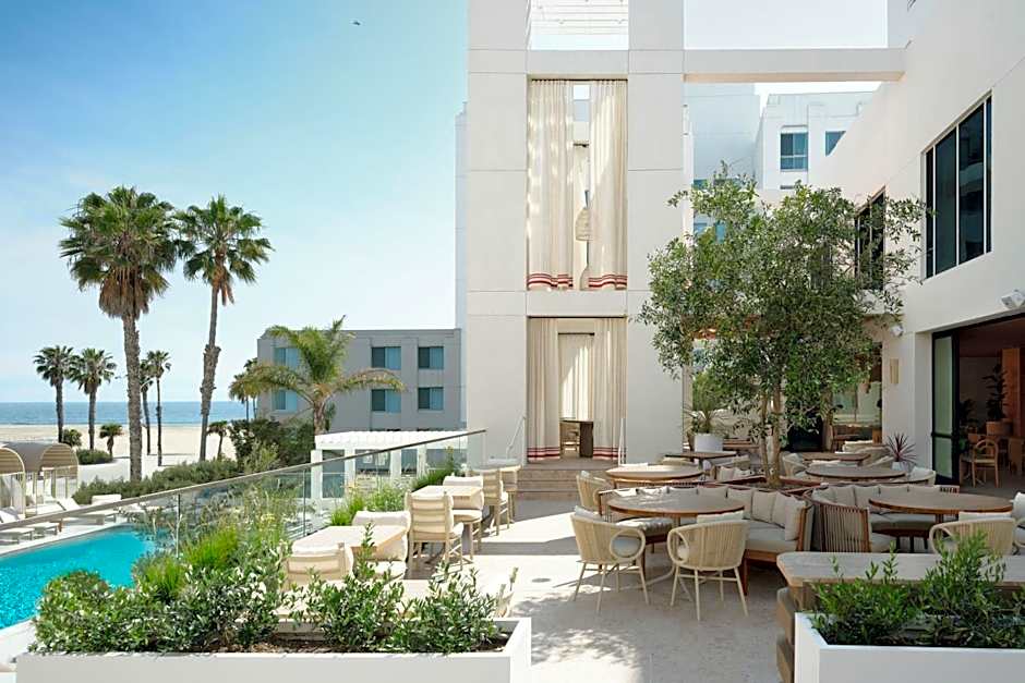 Sandbourne Santa Monica, Autograph Collection