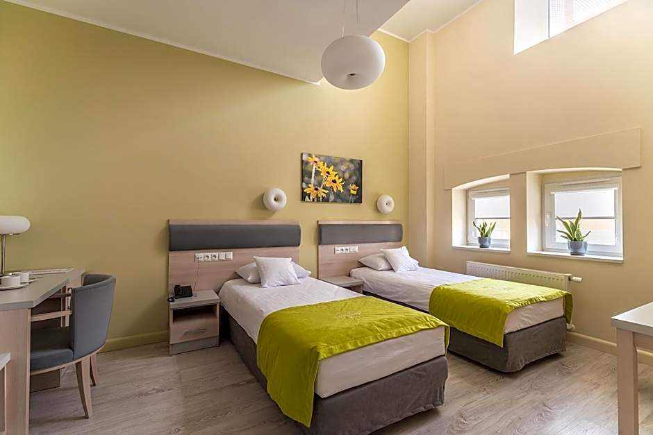 Antonińska Hotel & Apartamenty