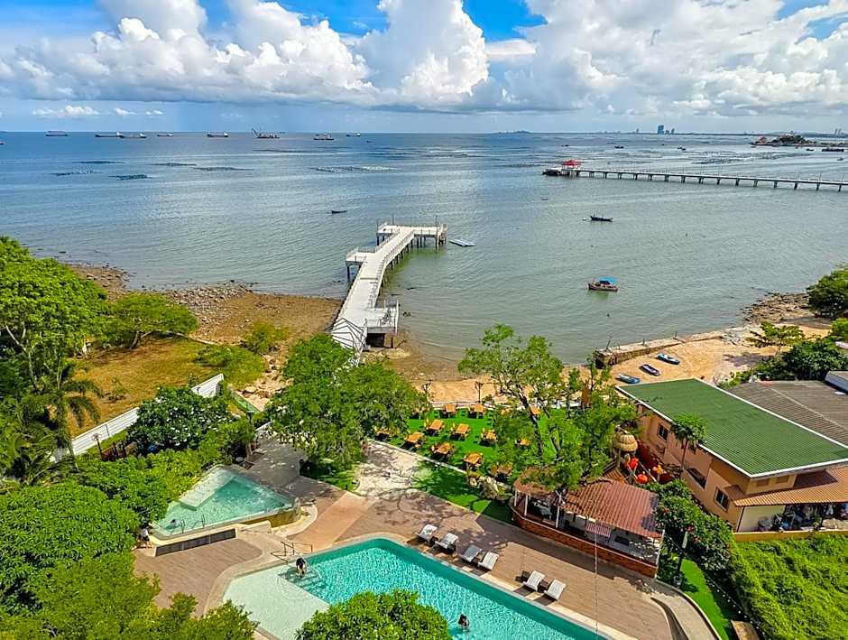 Centara Sonrisa Residences & Suites Sriracha
