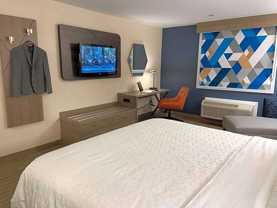 Holiday Inn Express Hotel & Suites Hermosa Beach