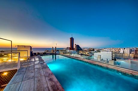 IKYK Hotel- IK Collection