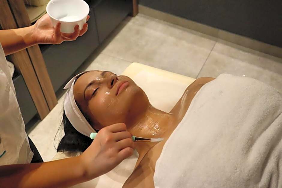 BOUTIQUE 25h by Eva stay 018