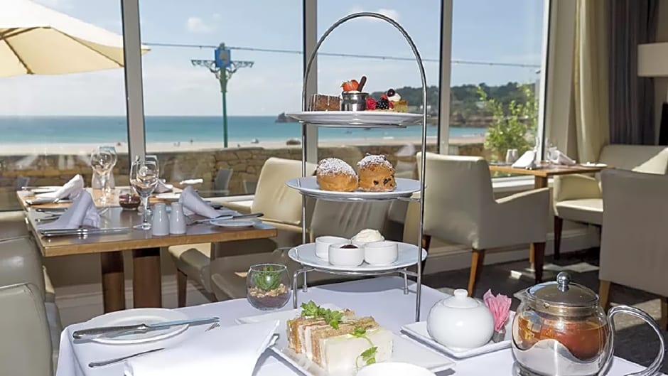 L'Horizon Beach Hotel & Spa