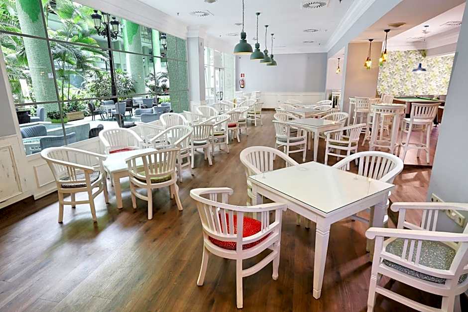 Holiday World RIWO Hotel.