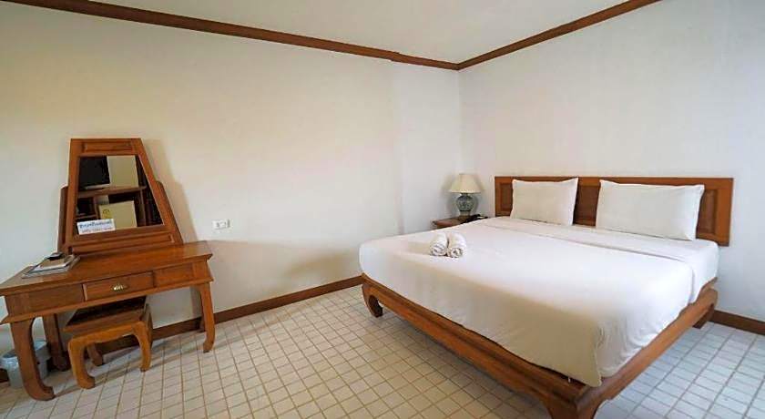 Fah Place Hotel