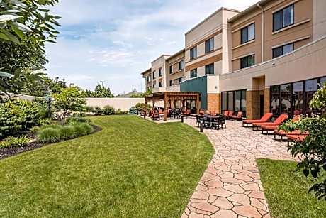 Courtyard by Marriott Lafayette