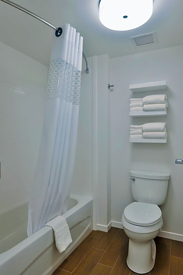 Hampton Inn & Suites Chippewa Falls