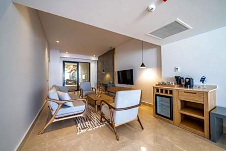 Suite with Private Pool