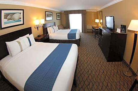 Standard Queen Room with Two Queen Beds - Non-Smoking