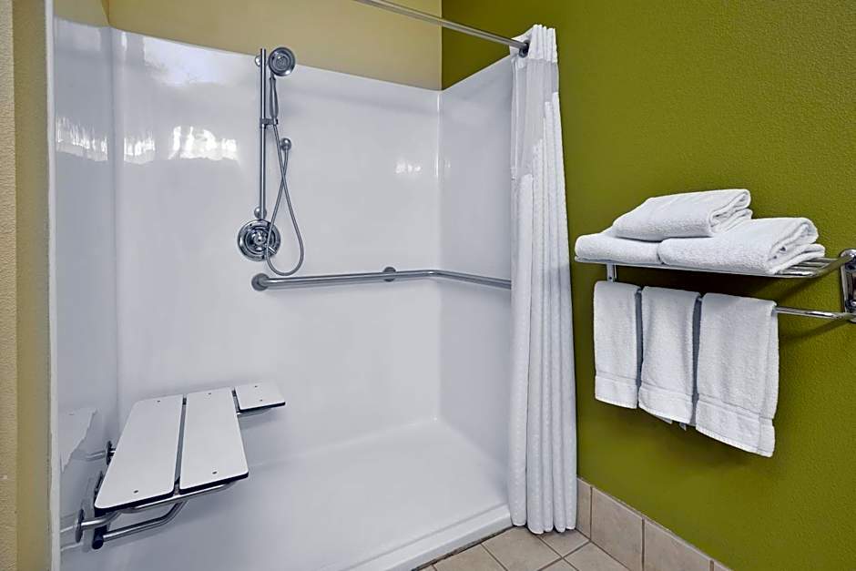 Holiday Inn Express Hotel & Suites Circleville By IHG