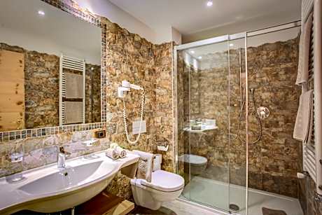 Superior Family Room