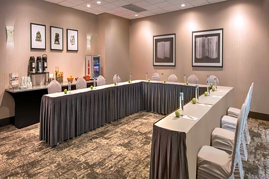 DoubleTree by Hilton Hotel Chicago - Schaumburg