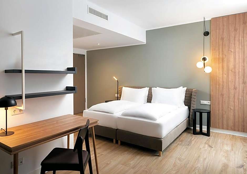 elaya hotel regensburg city center, Trademark by Wyndham