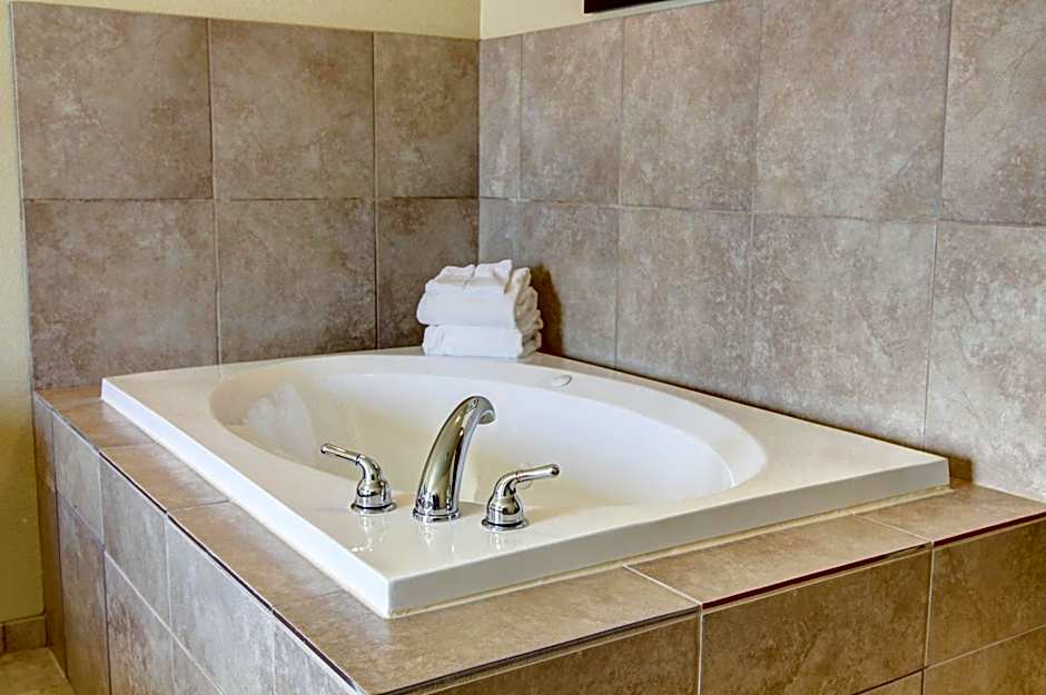 Cobblestone Inn & Suites - Carrington