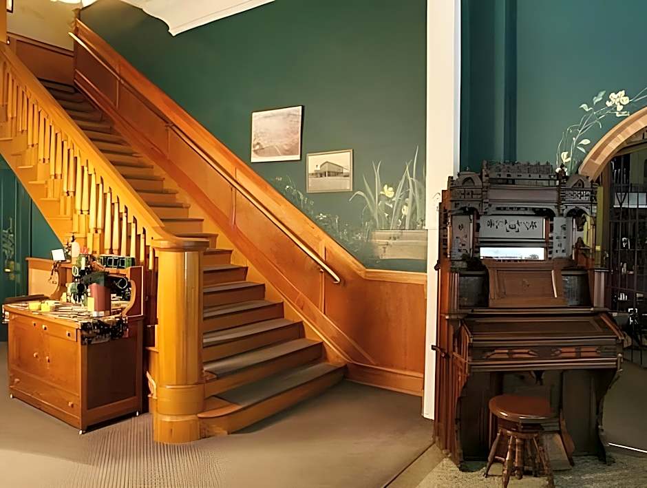 Kalispell Grand Hotel