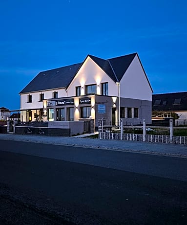 Deluxe Suite with Sea View