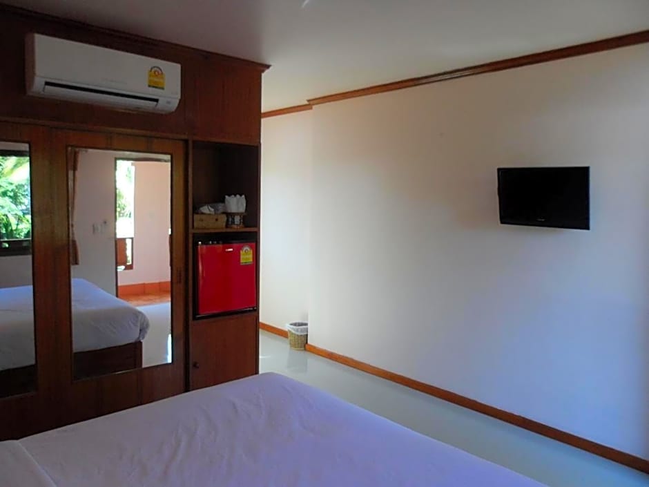 Baan Rom Mai