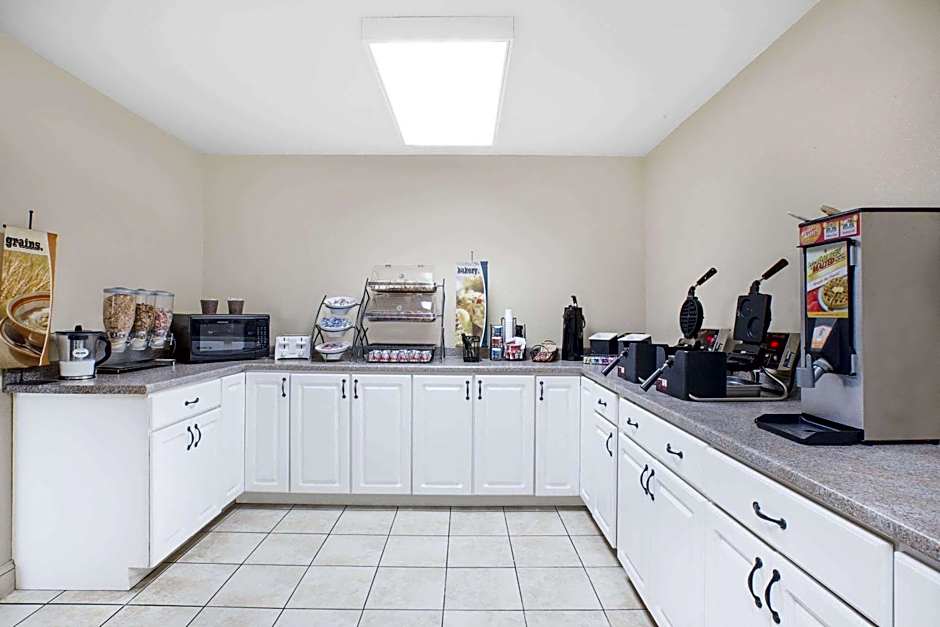 Microtel Inn & Suites By Wyndham Franklin