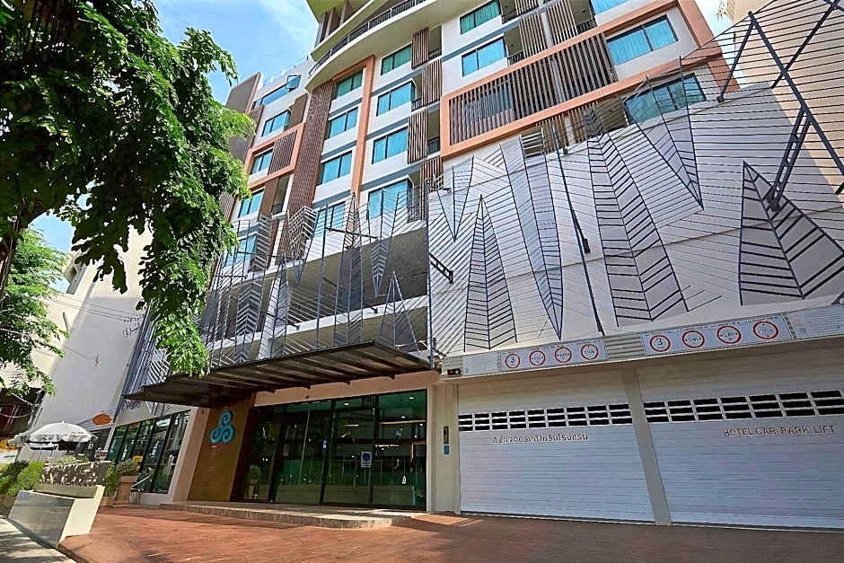 Samyan Serene Hotel