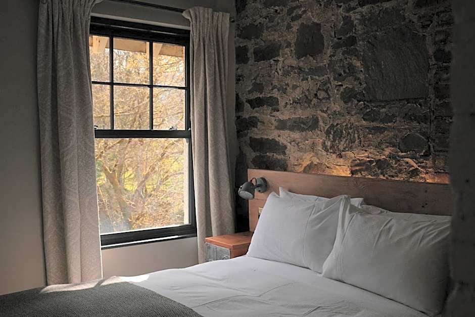 Suie Hunting Lodge