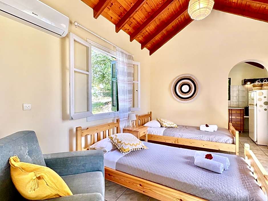 Renas Studio near Roda by DadoVillas