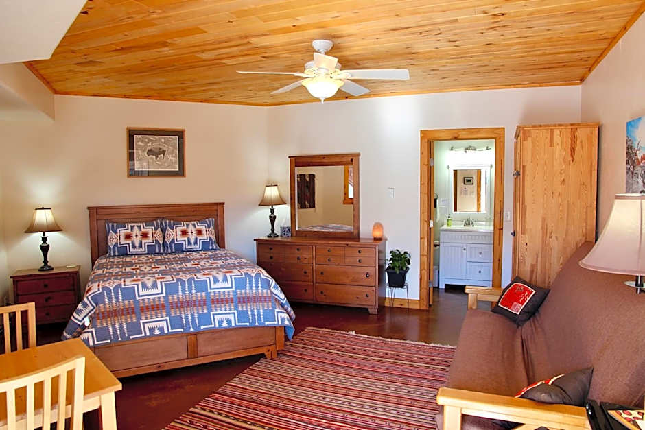 Red Moon Lodge