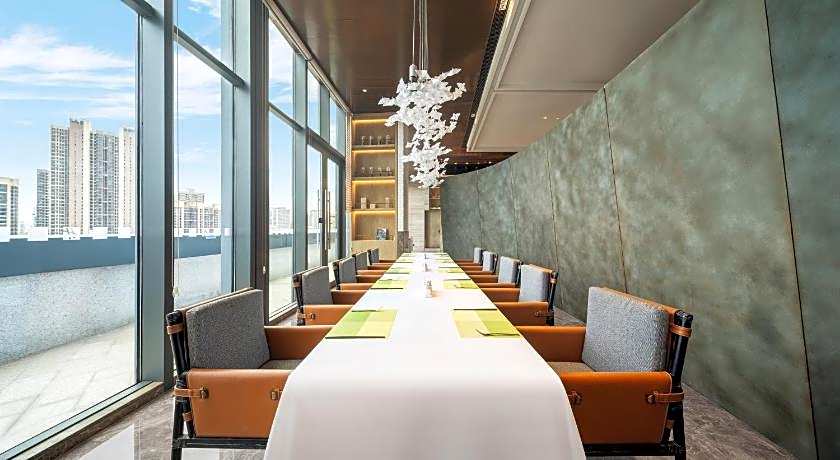 Holiday Inn Zhuhai City Center By IHG