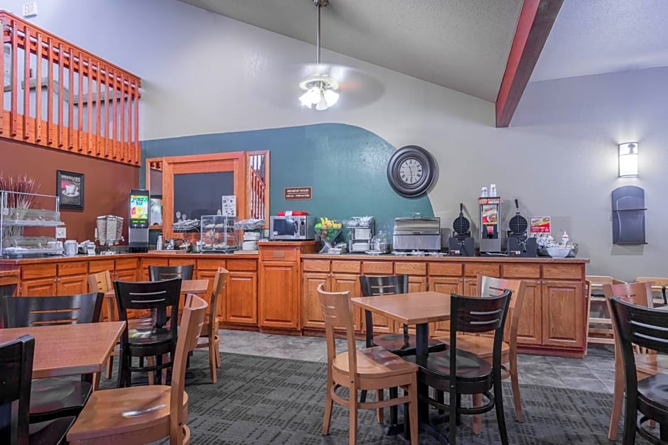 Cobblestone Hotel and Suites - Baldwin
