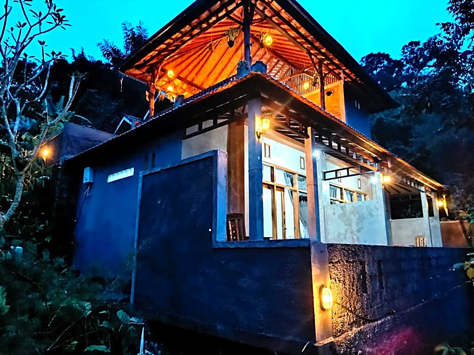 Artomoro Bali