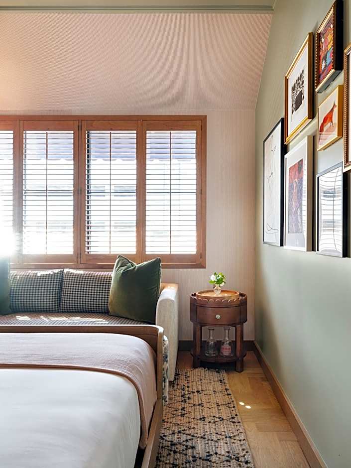 Palihouse Hyde Park Village