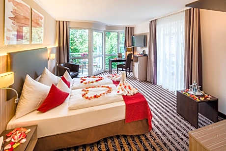 Comfort King Room with Balcony