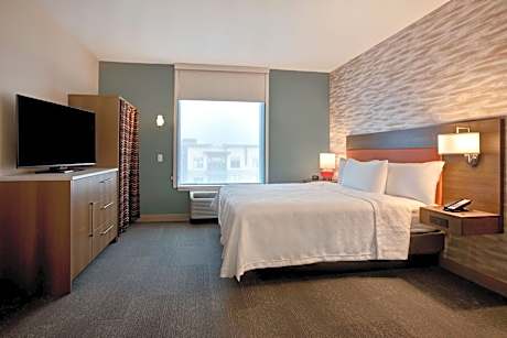 1King Hearing Accessible Suite Nonsmoking