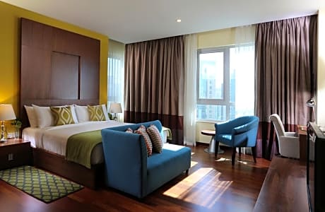 1 Bedroom, Balcony King, Downtown View, Non-Smoking, Complimentary Transfer to Kite Beach, Dubai Mall and Metro Station