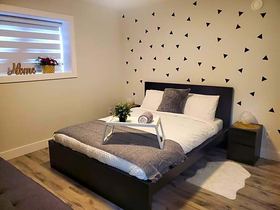 Lux Modern 2BR Radiant Suite+Free Parking