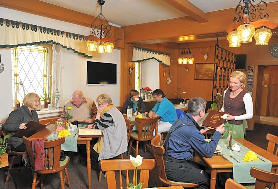 Hotel Gasthof zum Walfisch